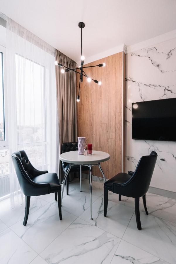 Royal Tower Vip Smart Apartments 3 Киев Экстерьер фото
